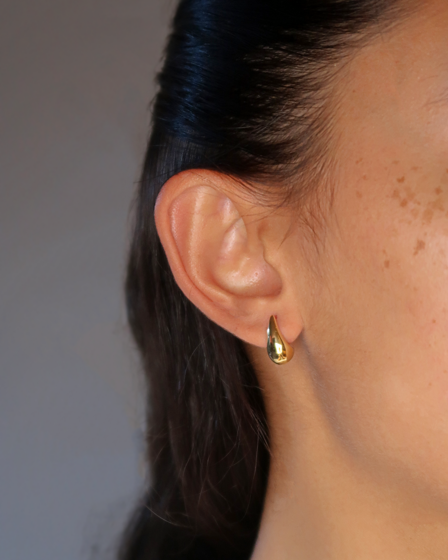 Humbleworks Bacall Medium Tear Drop Earrings - Gold