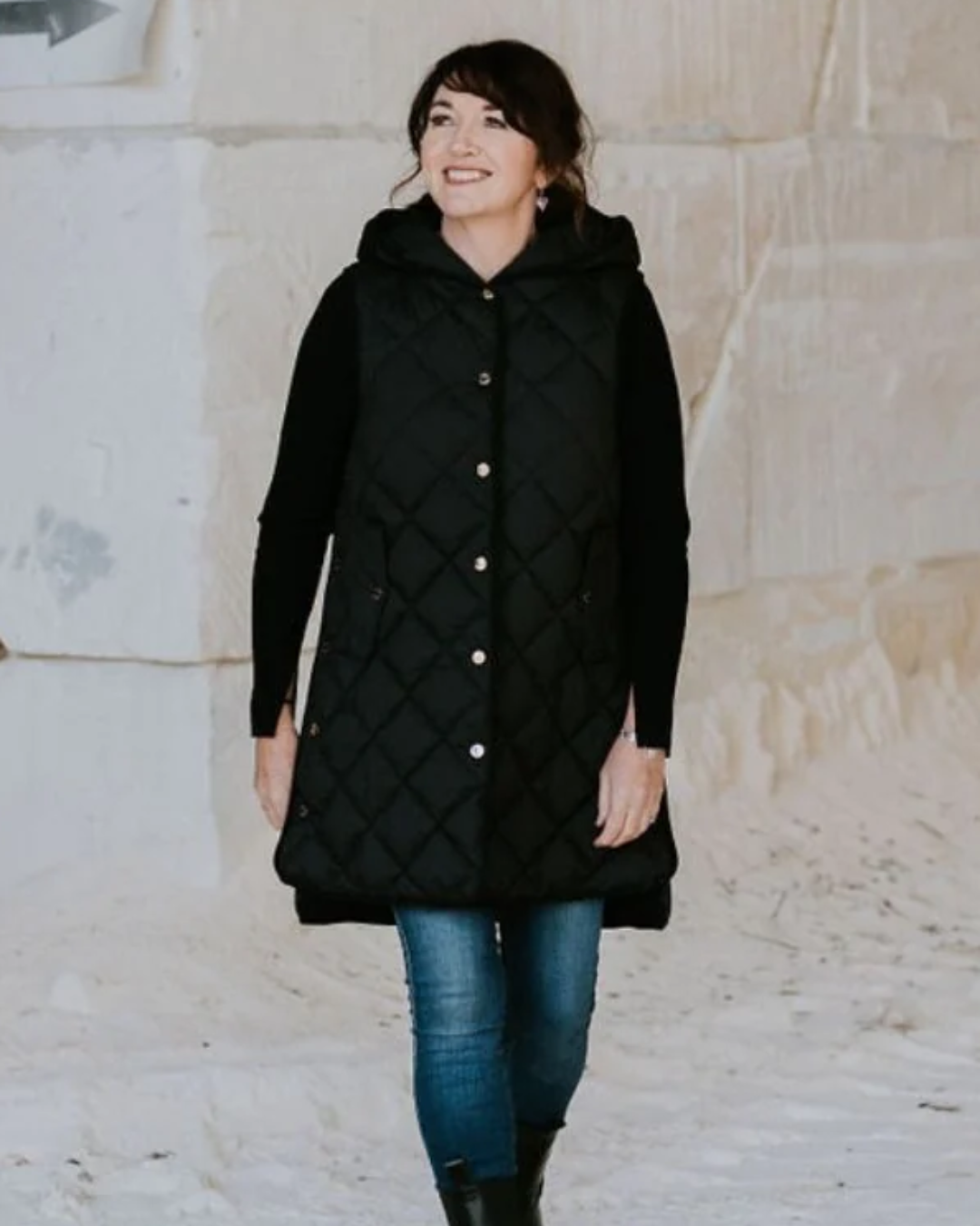 Moke Mae Long Vest - Black