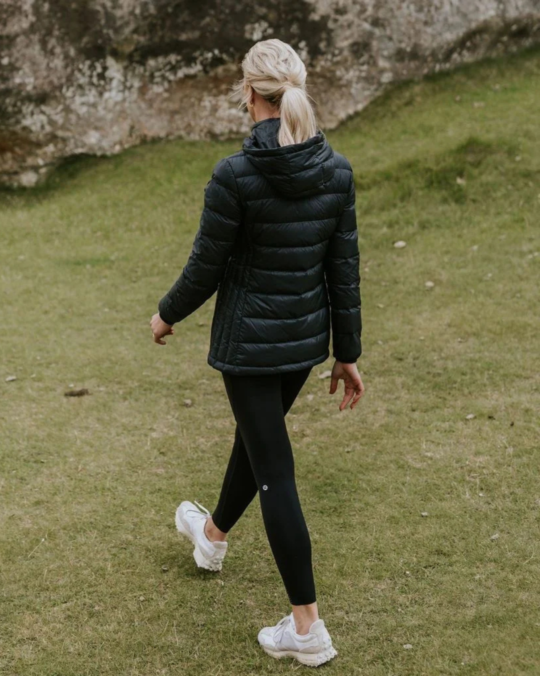 Moke Lynnette 90/10 Packable Jacket - Black