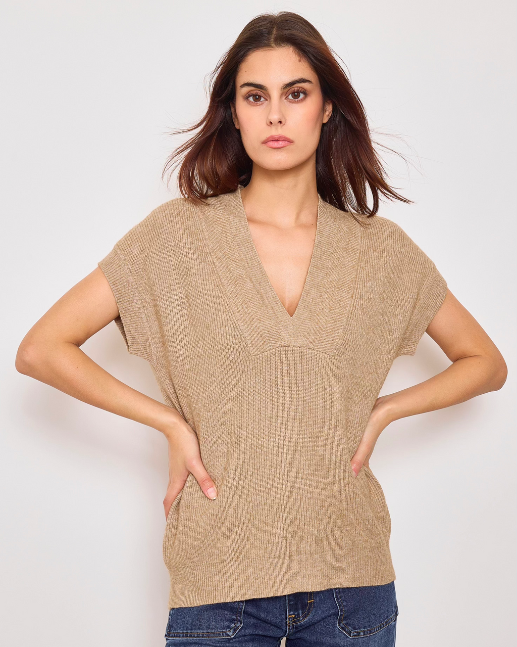 Sunny Studio Paris Gina V Neck Knitted Top - Camel