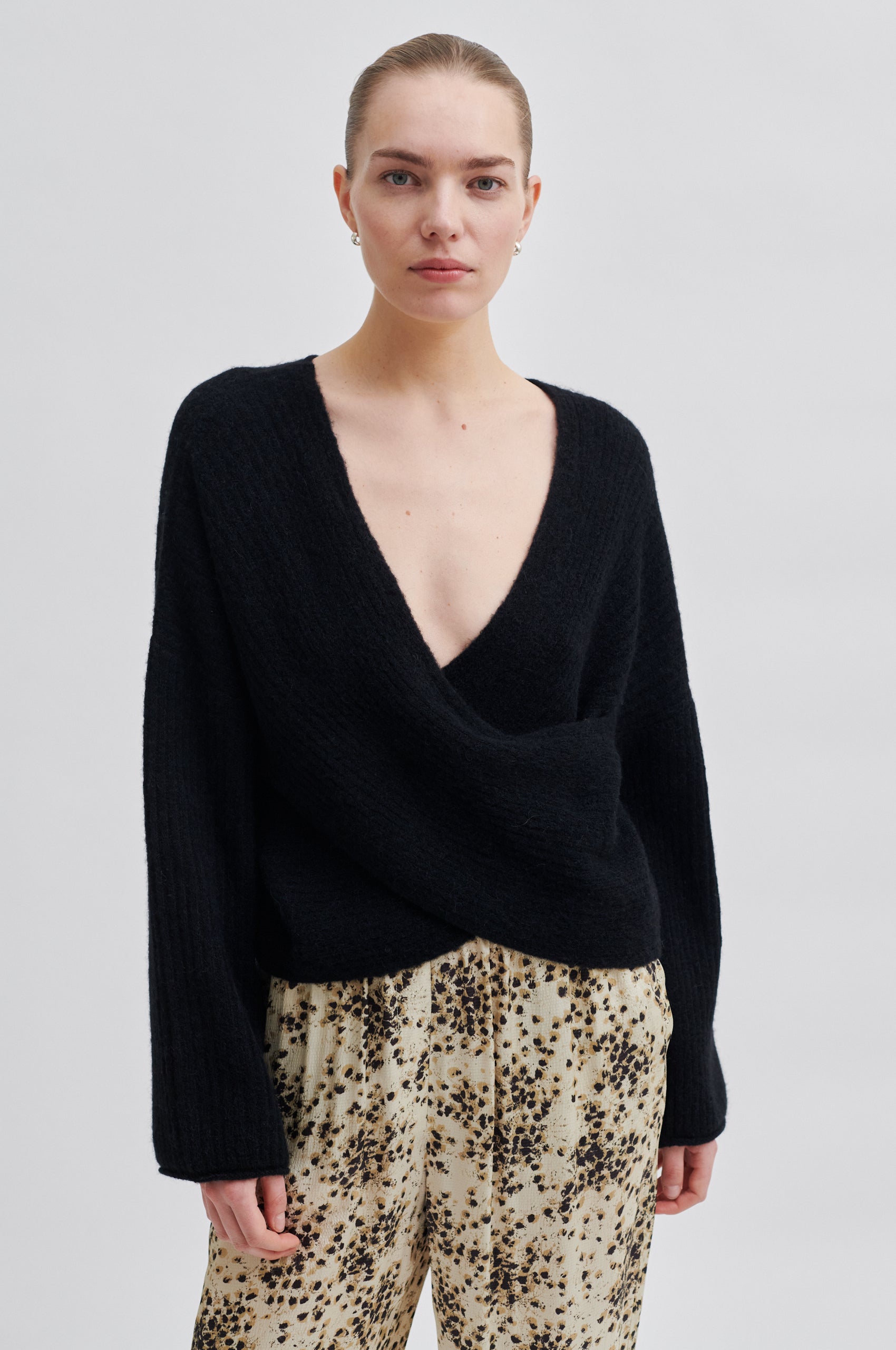 Second Female Ymma Knit Open Back - Black