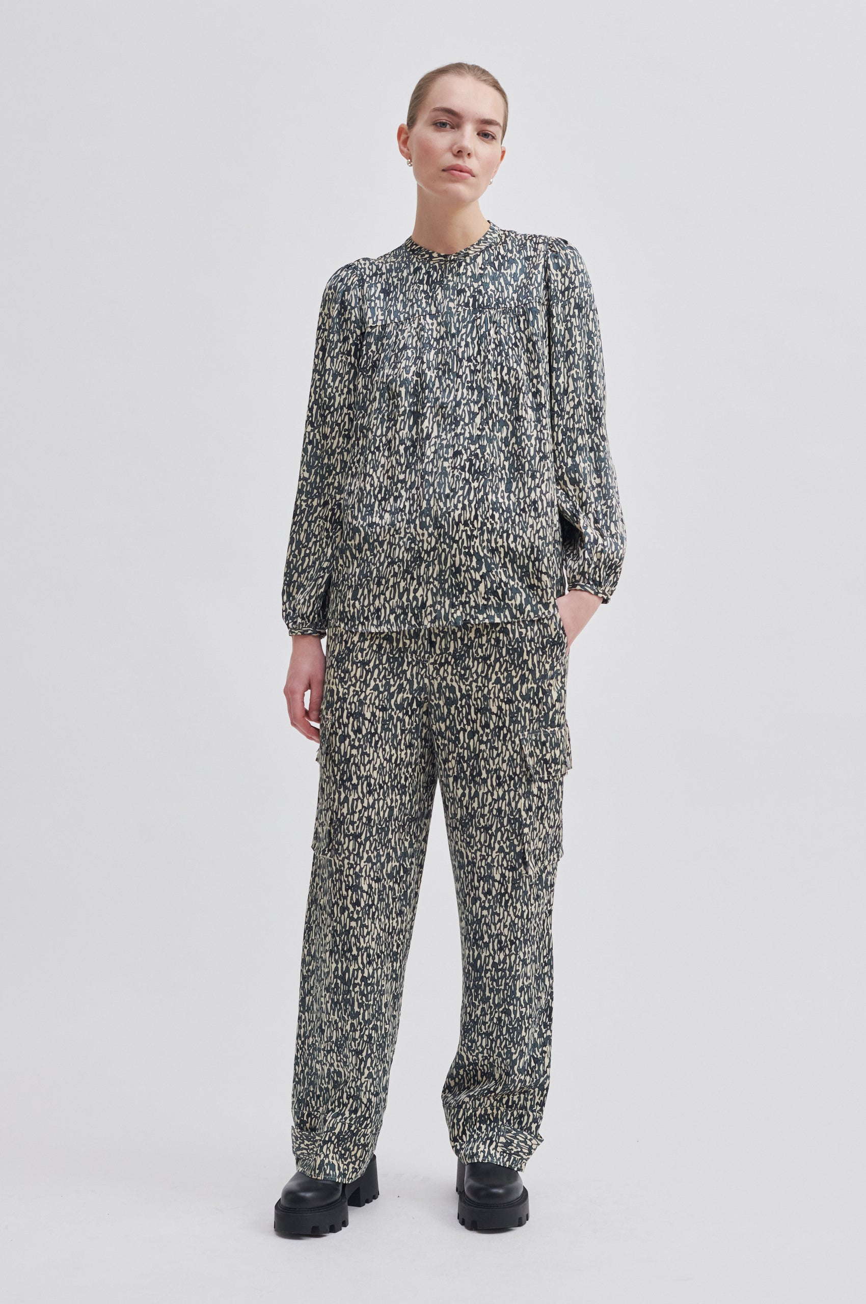 Second Female Luna Track Trousers - Woodland Gray
