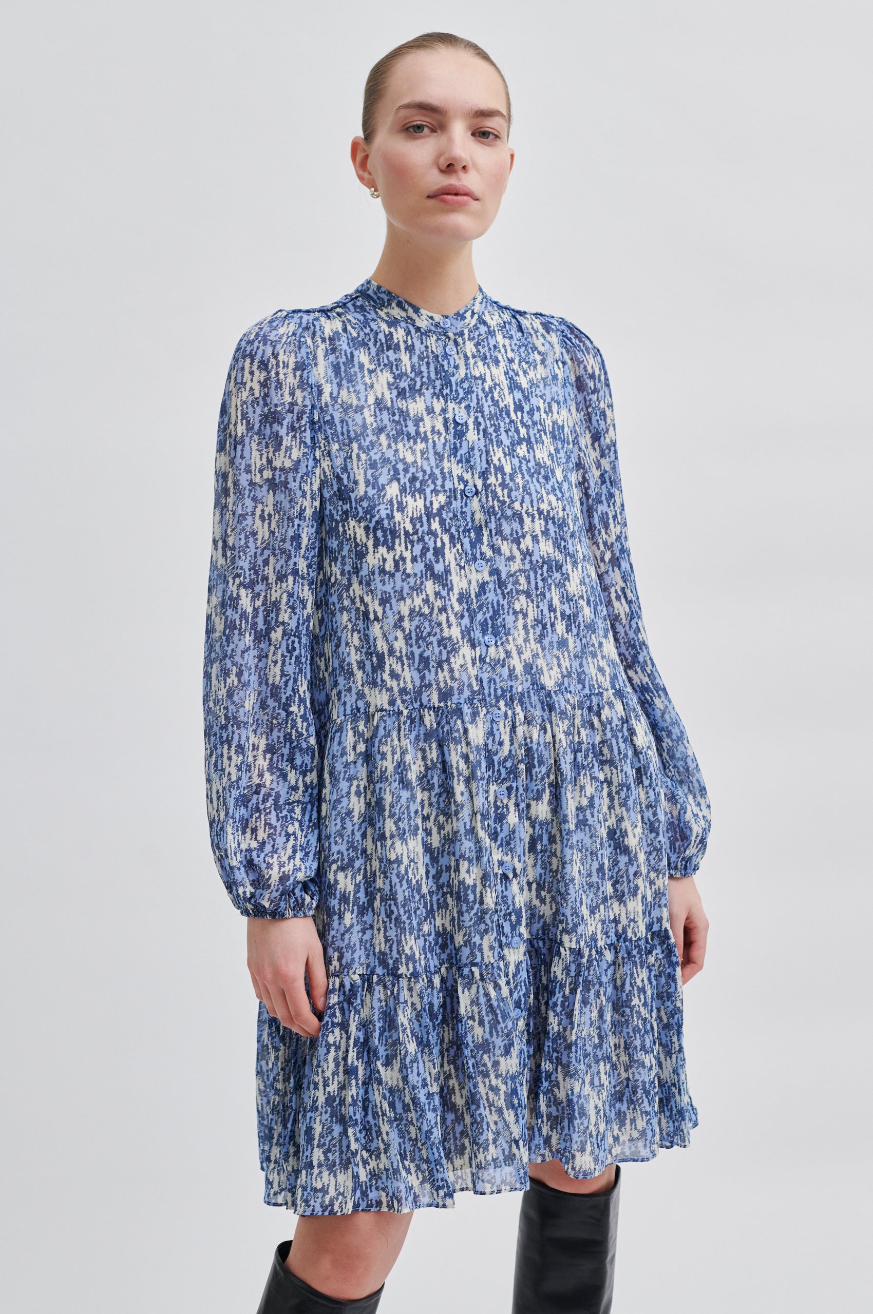 Second Female Manner Dress - Grapemist