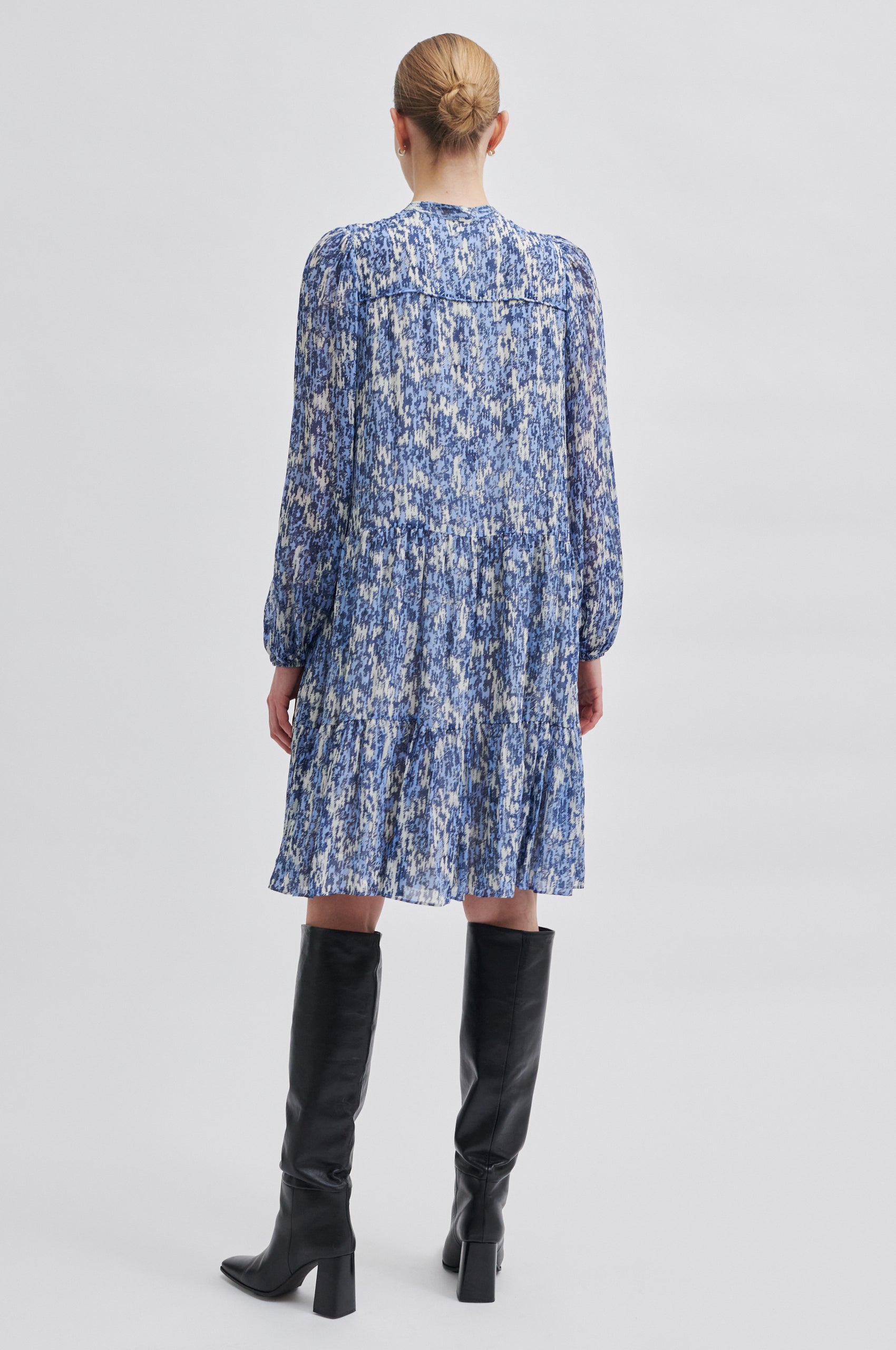 Second Female Manner Dress - Grapemist