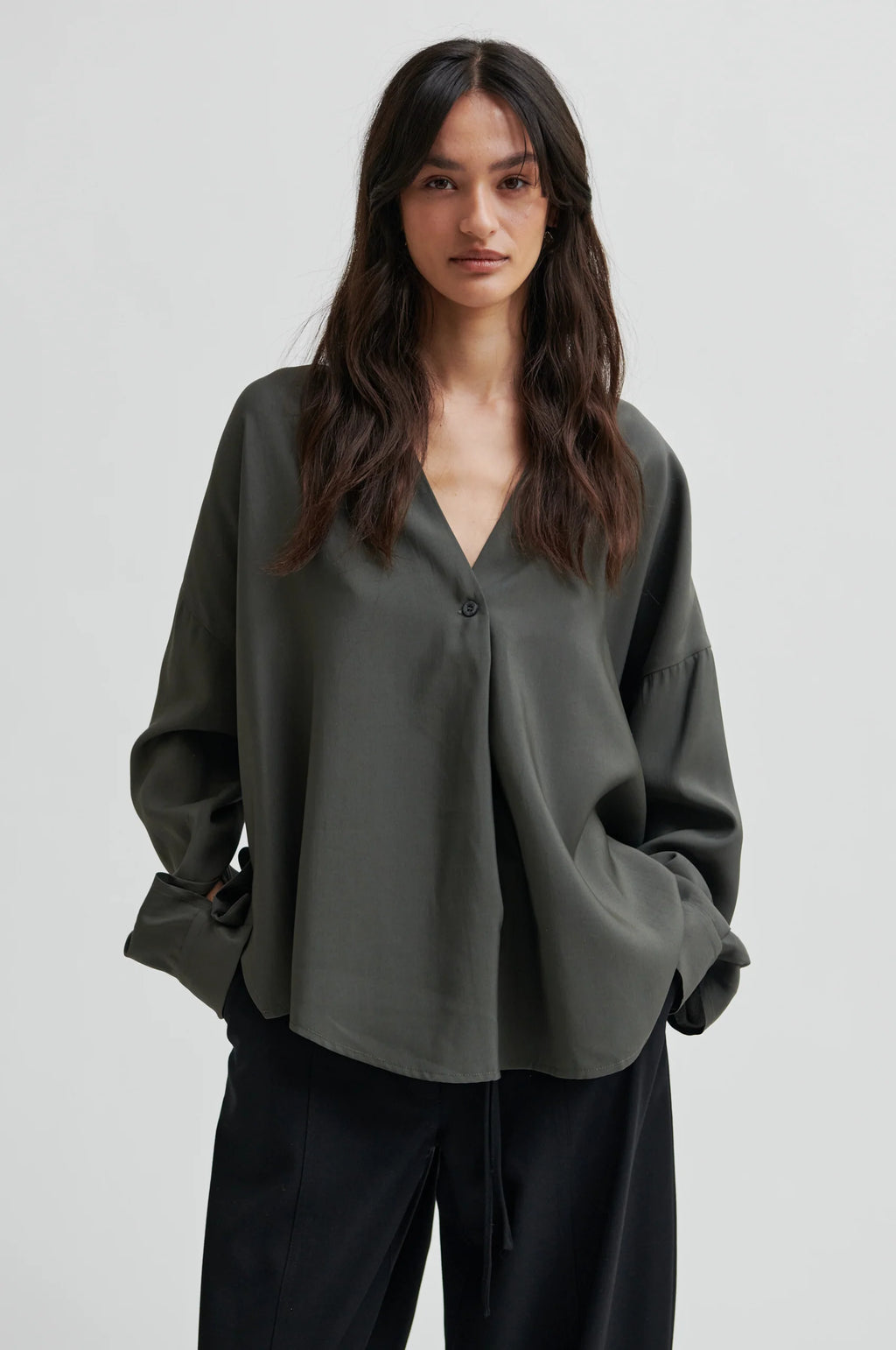 Second Female Timeline Blouse - Beluga