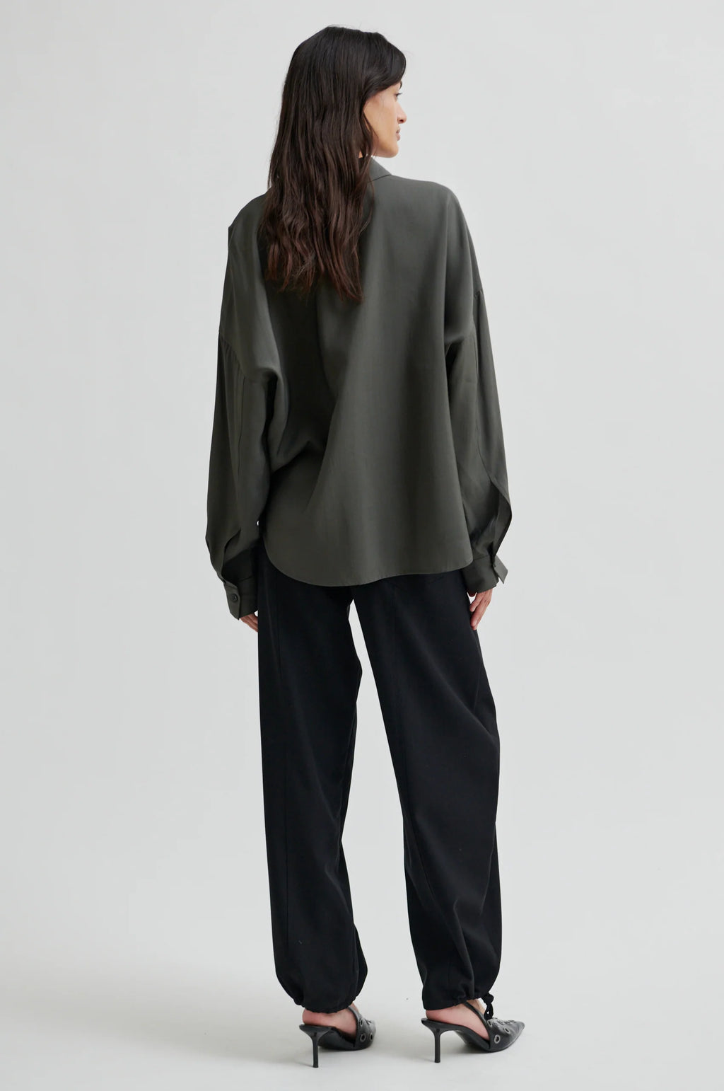 Second Female Timeline Blouse - Beluga