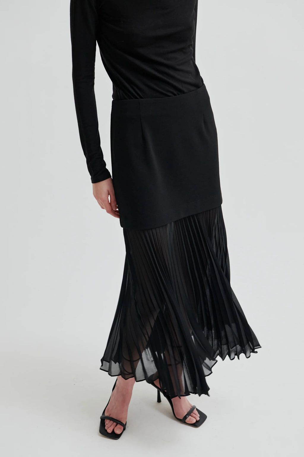 Second Female Koa Skirt - Black