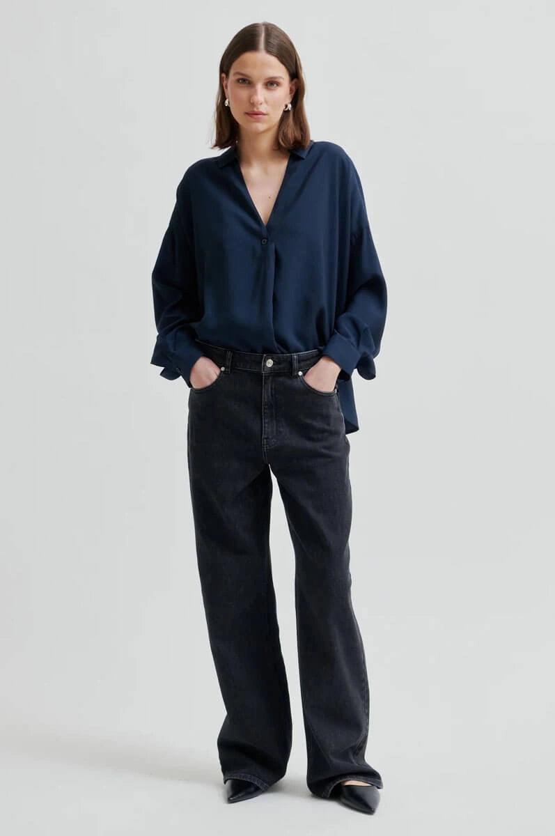 Second Female Timeline Blouse - Carbon