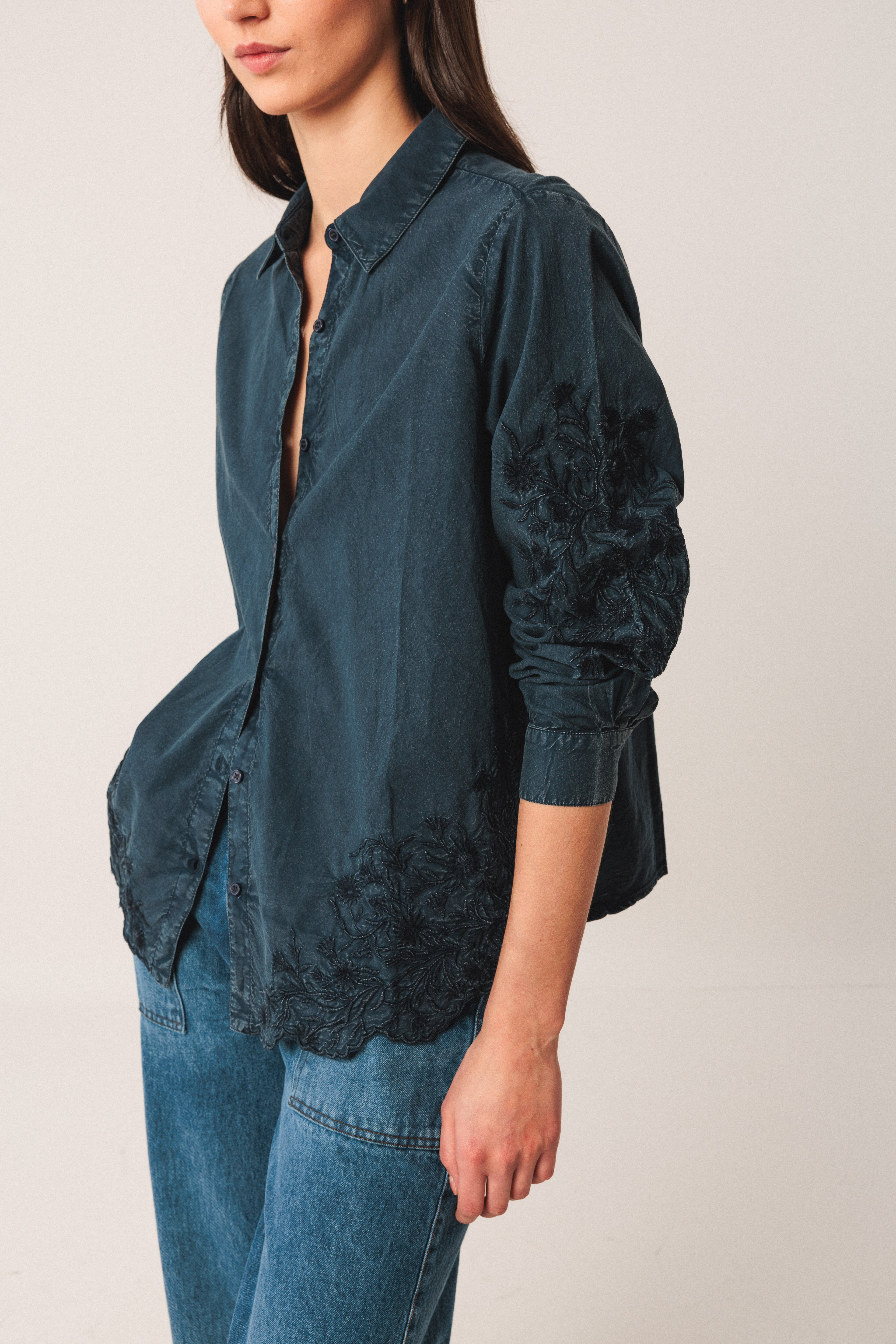 Indi & Cold Embroidered Voile Shirt (AD385) - Marino