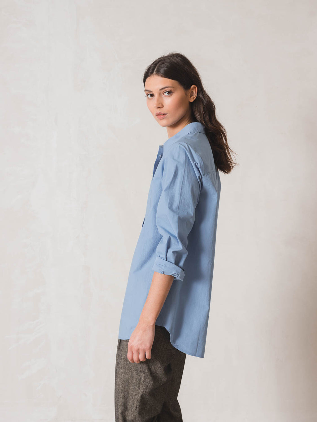 Indi & Cold Essential Poplin Shirt (AD431) - Cielo