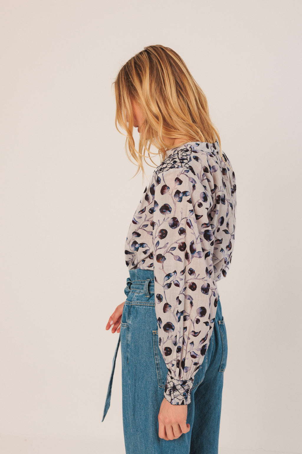 Indi & Cold Smock-Detail Blouse (BK162) - Noche