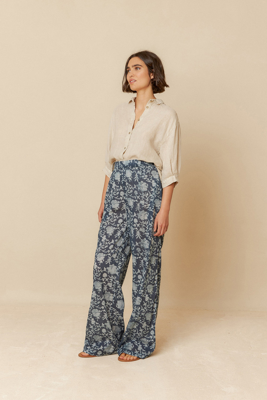 Indi & Cold Linen Box-Cut Shirt (CC250) - Piedra