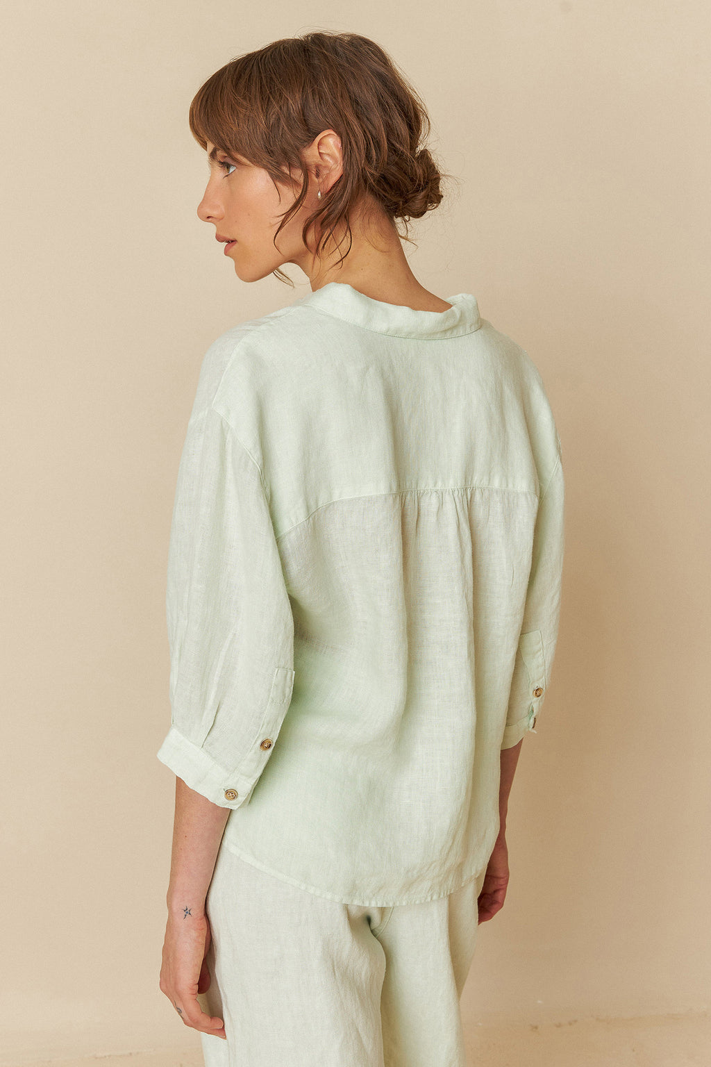 Indi & Cold Linen Box-Cut Shirt (CC250) - Agua