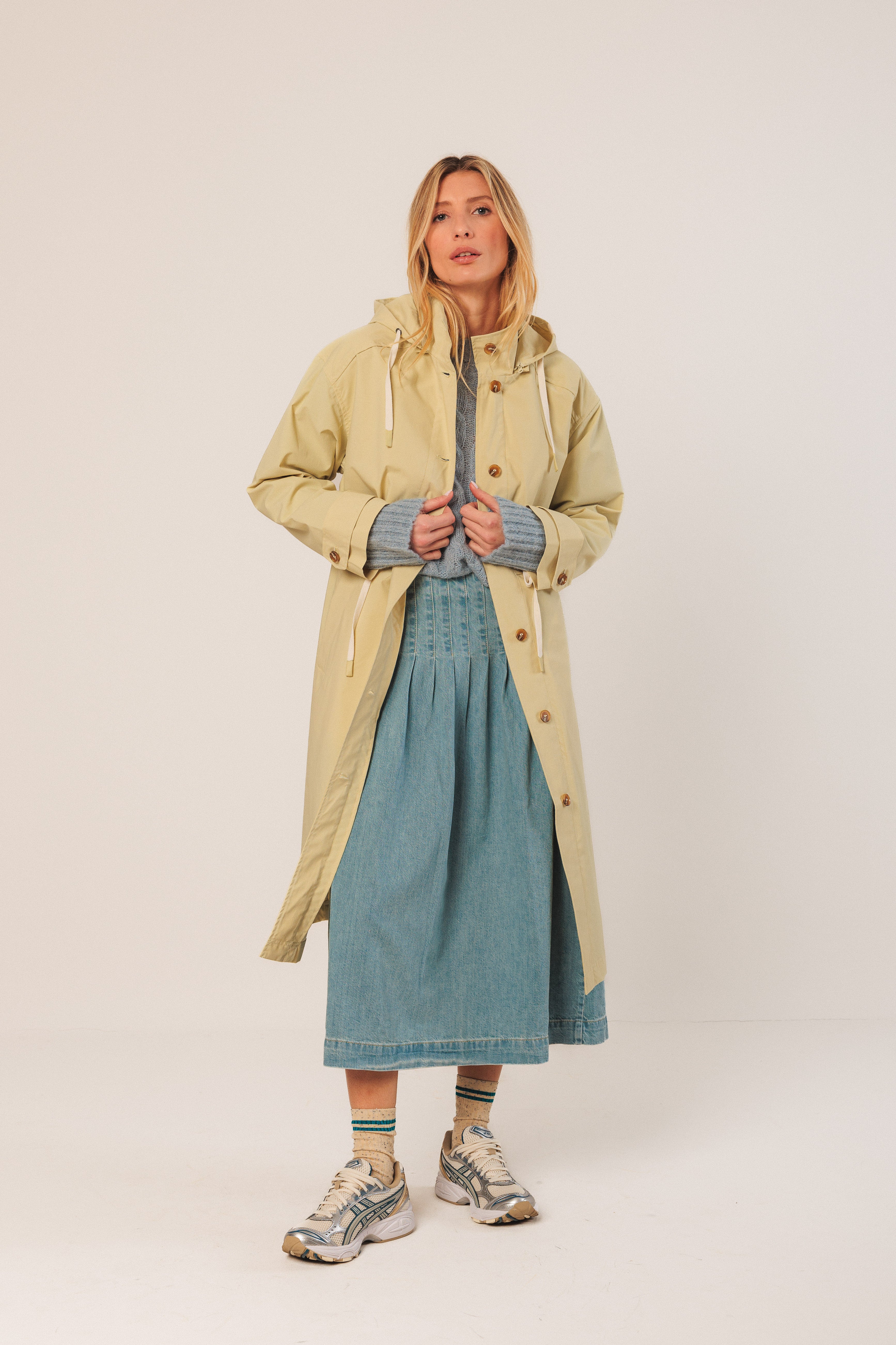 Indi & Cold Cable Knit Crop Sweater (EA501) - Cielo