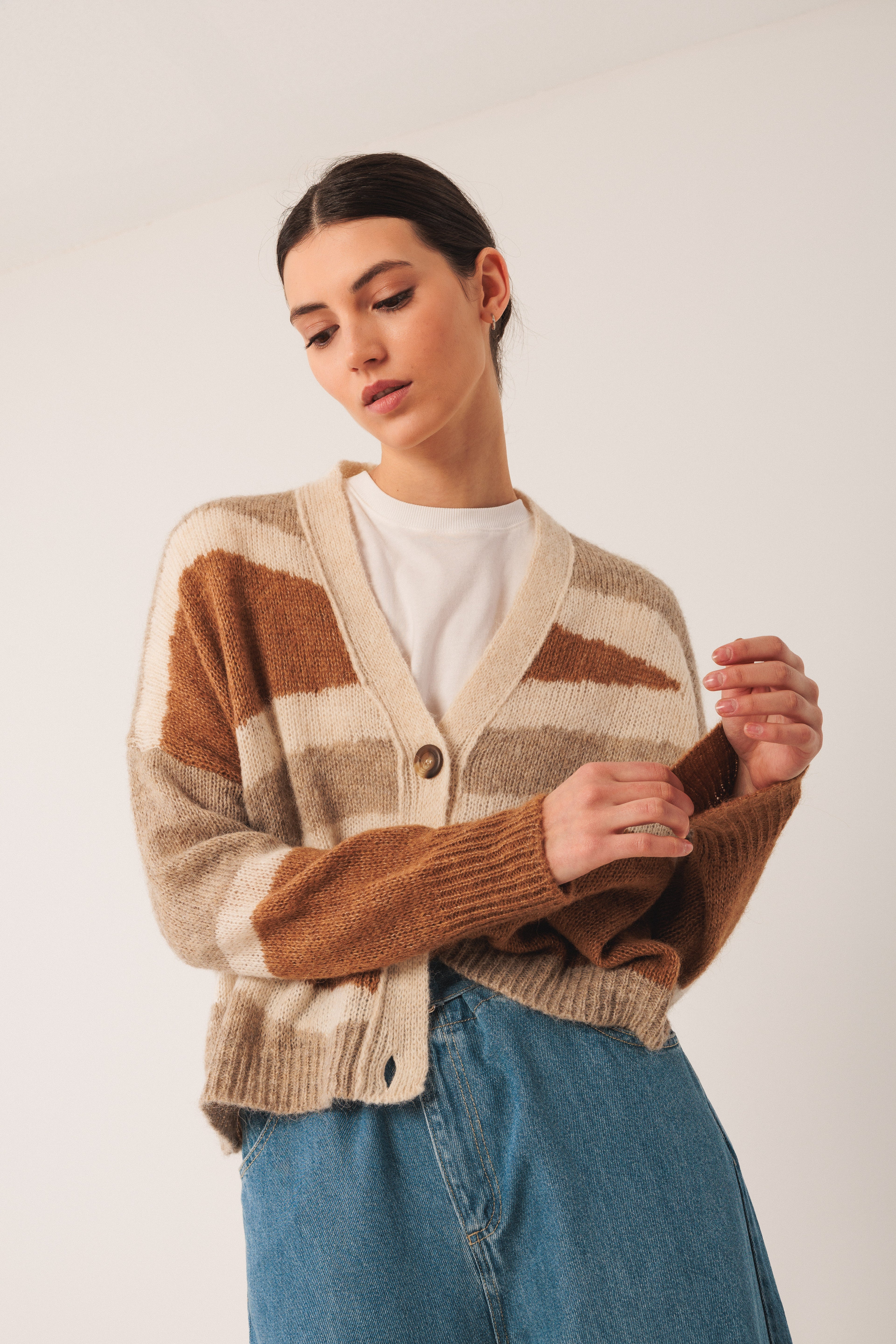 Indi & Cold Intarsia Alpaca Cardigan (EA535) - Camel