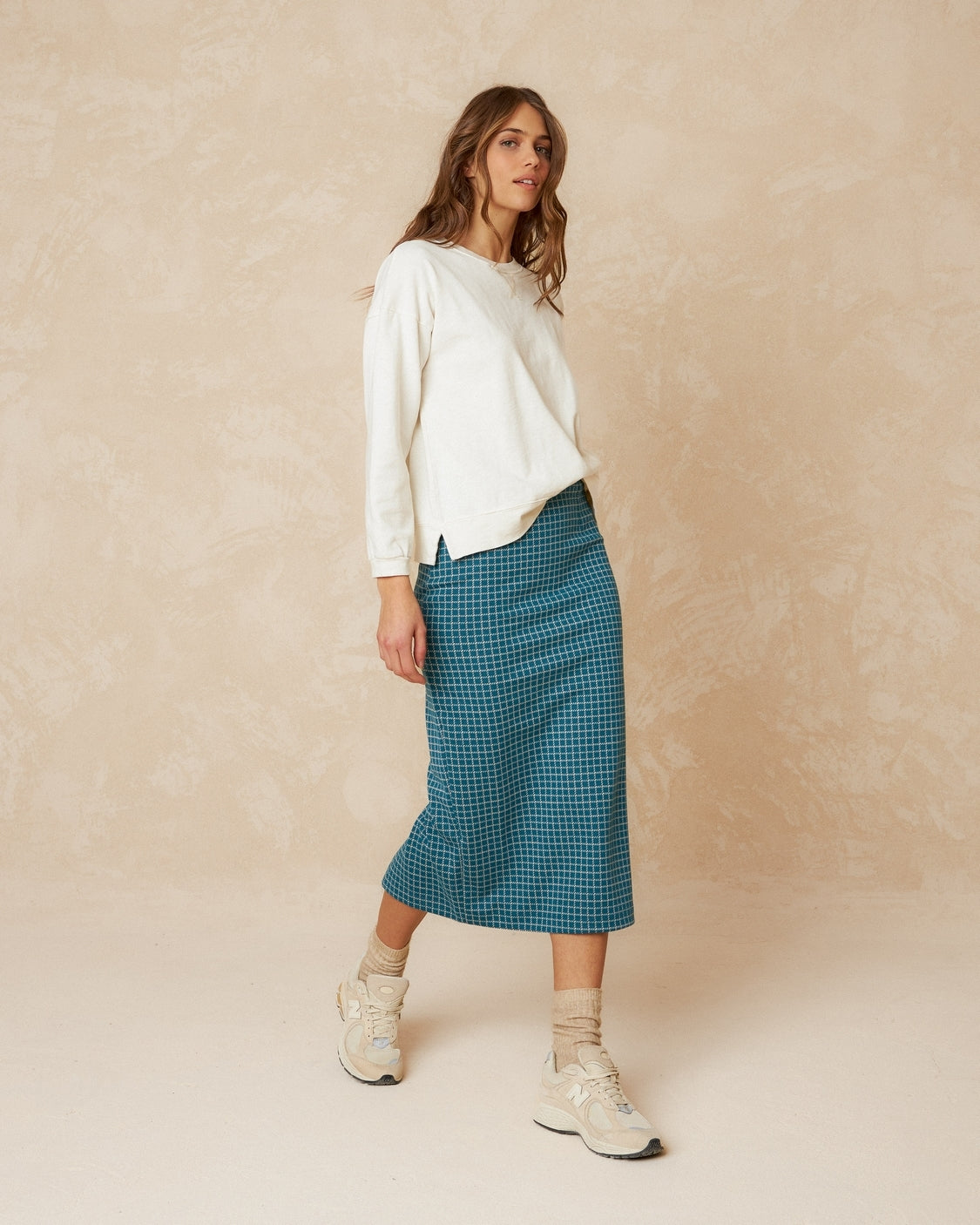 Indi & Cold Pencil Shape Skirt (ES331) - Pato