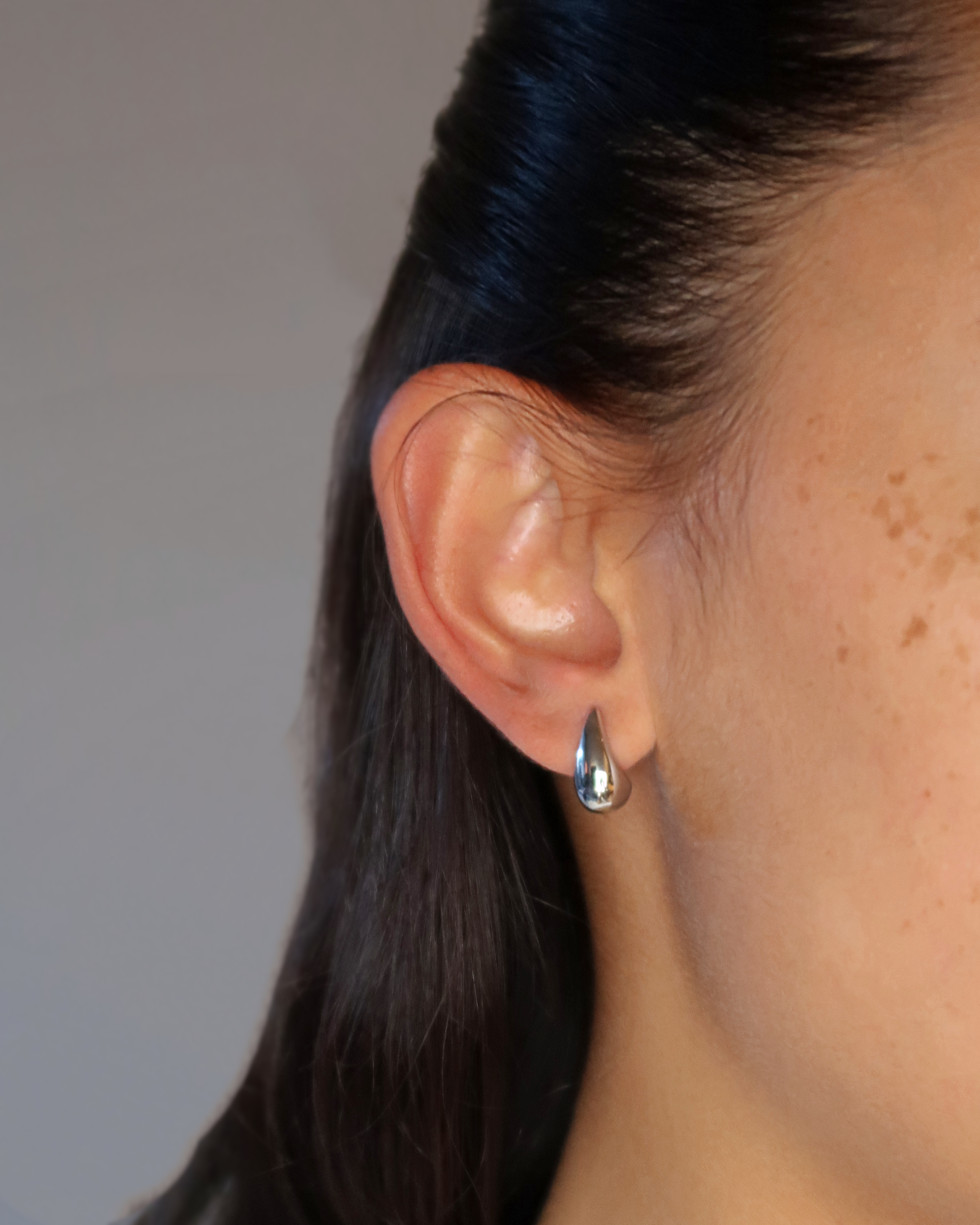Humbleworks Bacall Medium Tear Drop Earrings - Silver