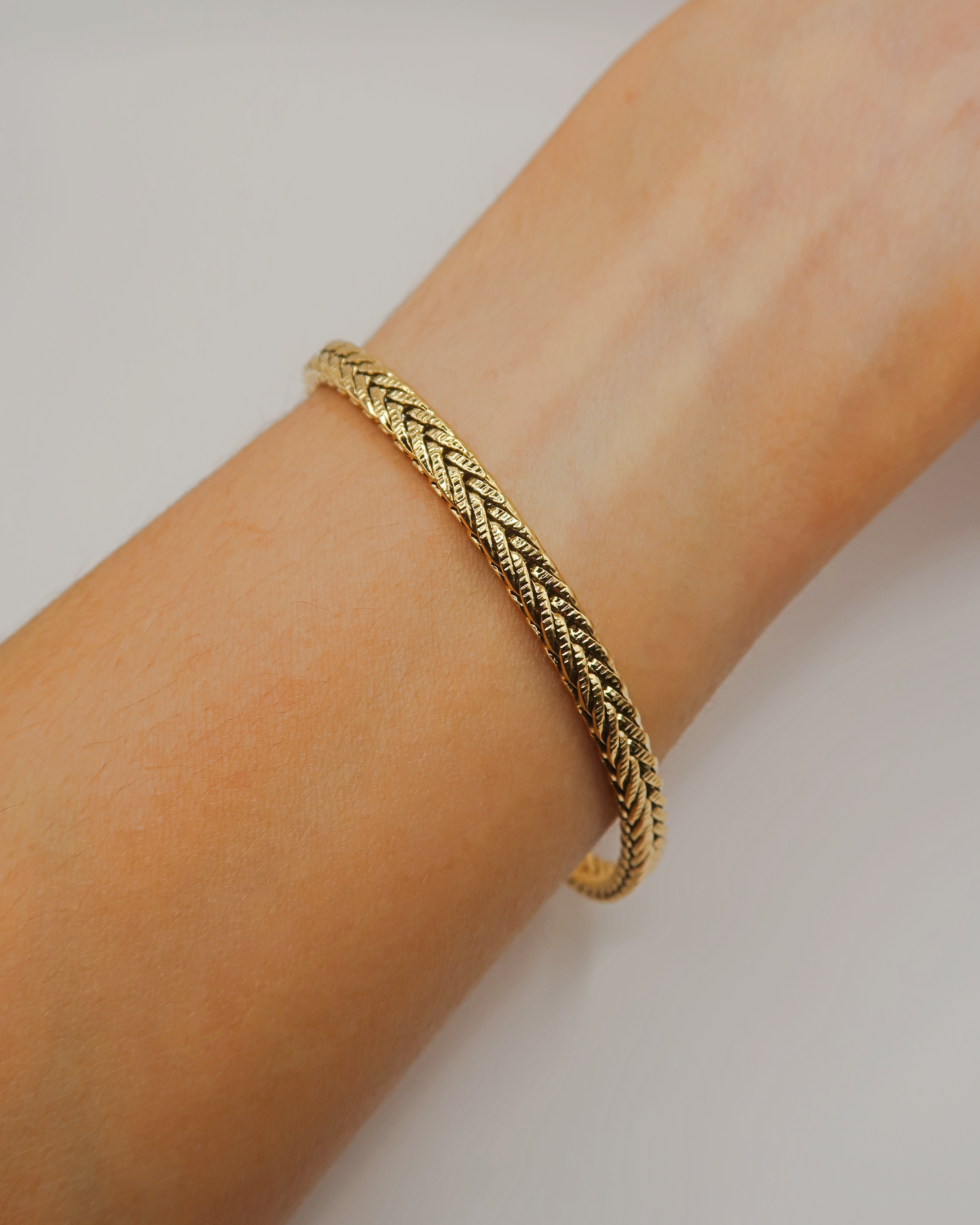 Humbleworks Boyd Herringbone Chain Bracelet - Gold