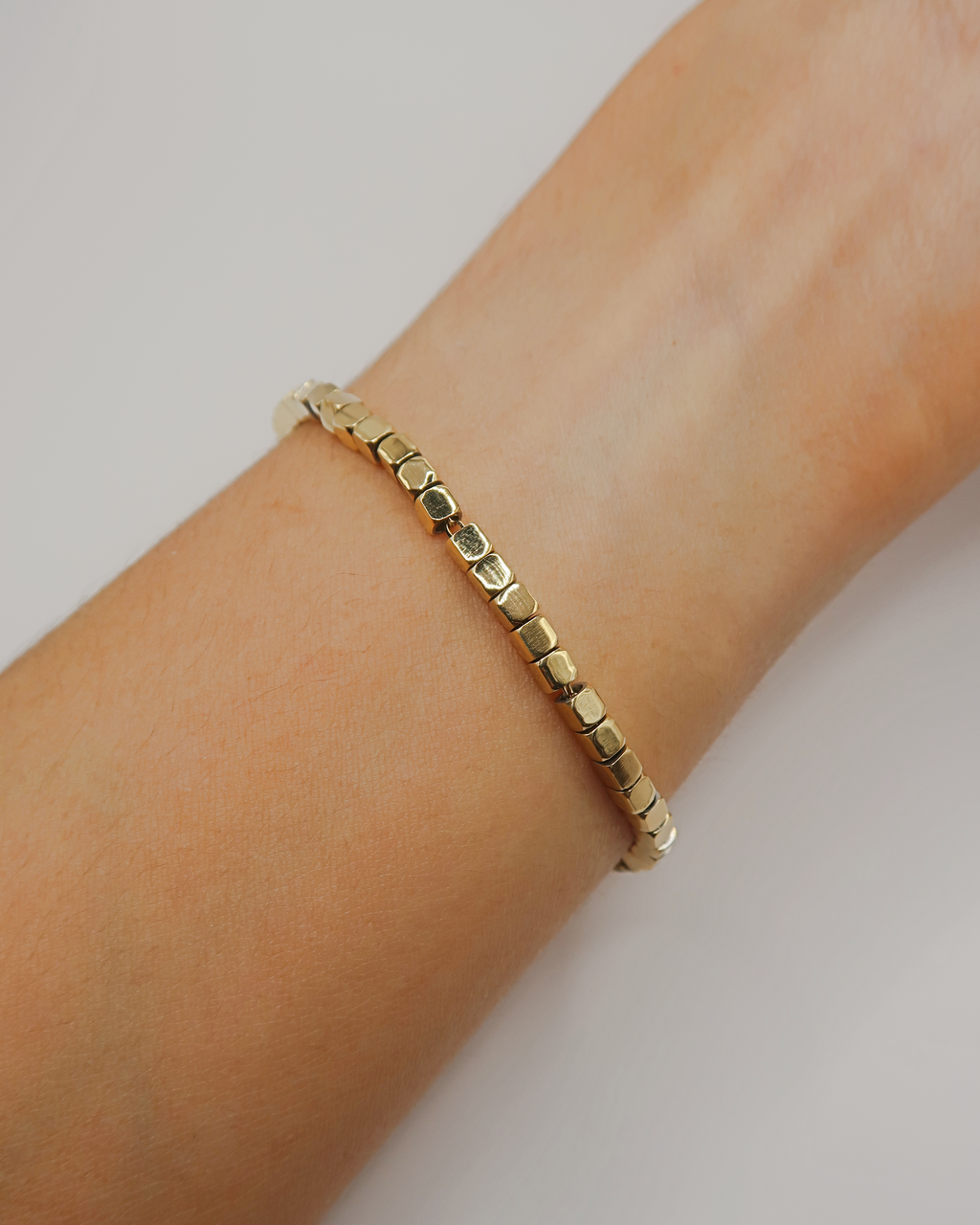 Humbleworks Faithful Sqaure Bead Chain - Gold