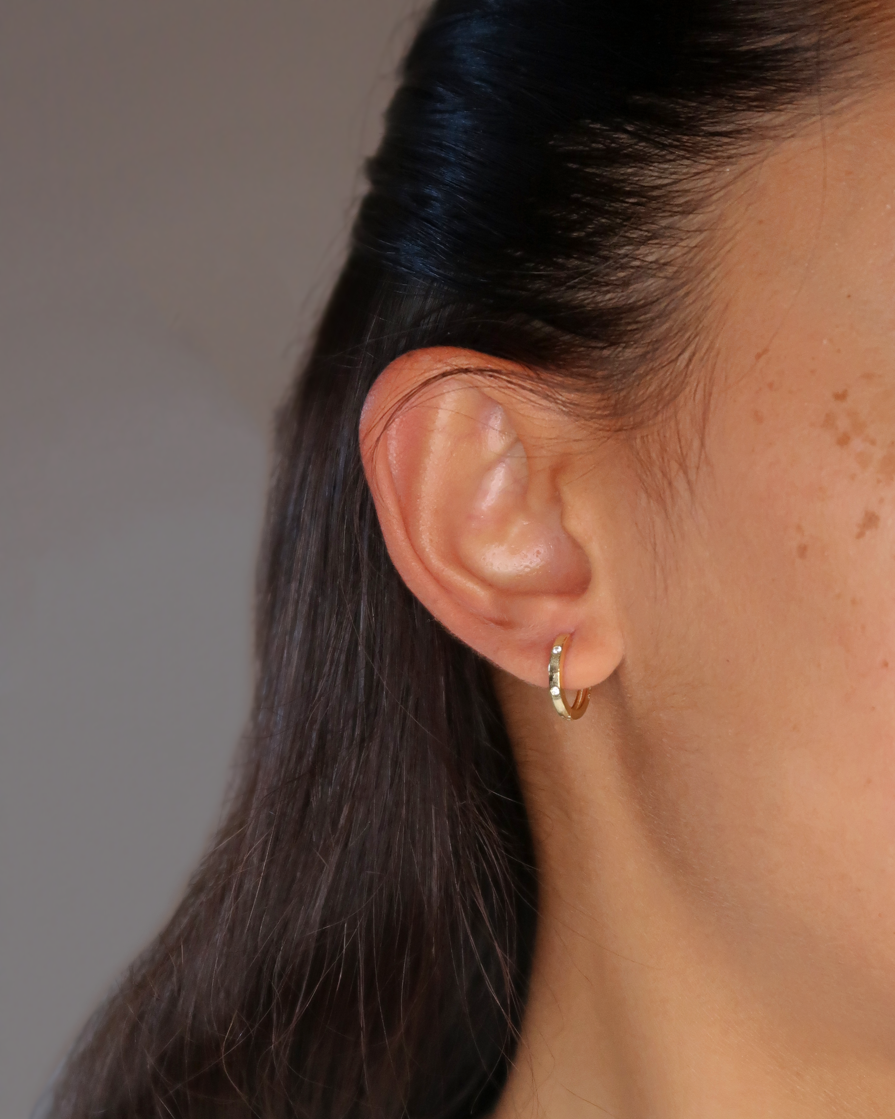 Humbleworks Garner Classic Zircon Hoop Earrings - Gold