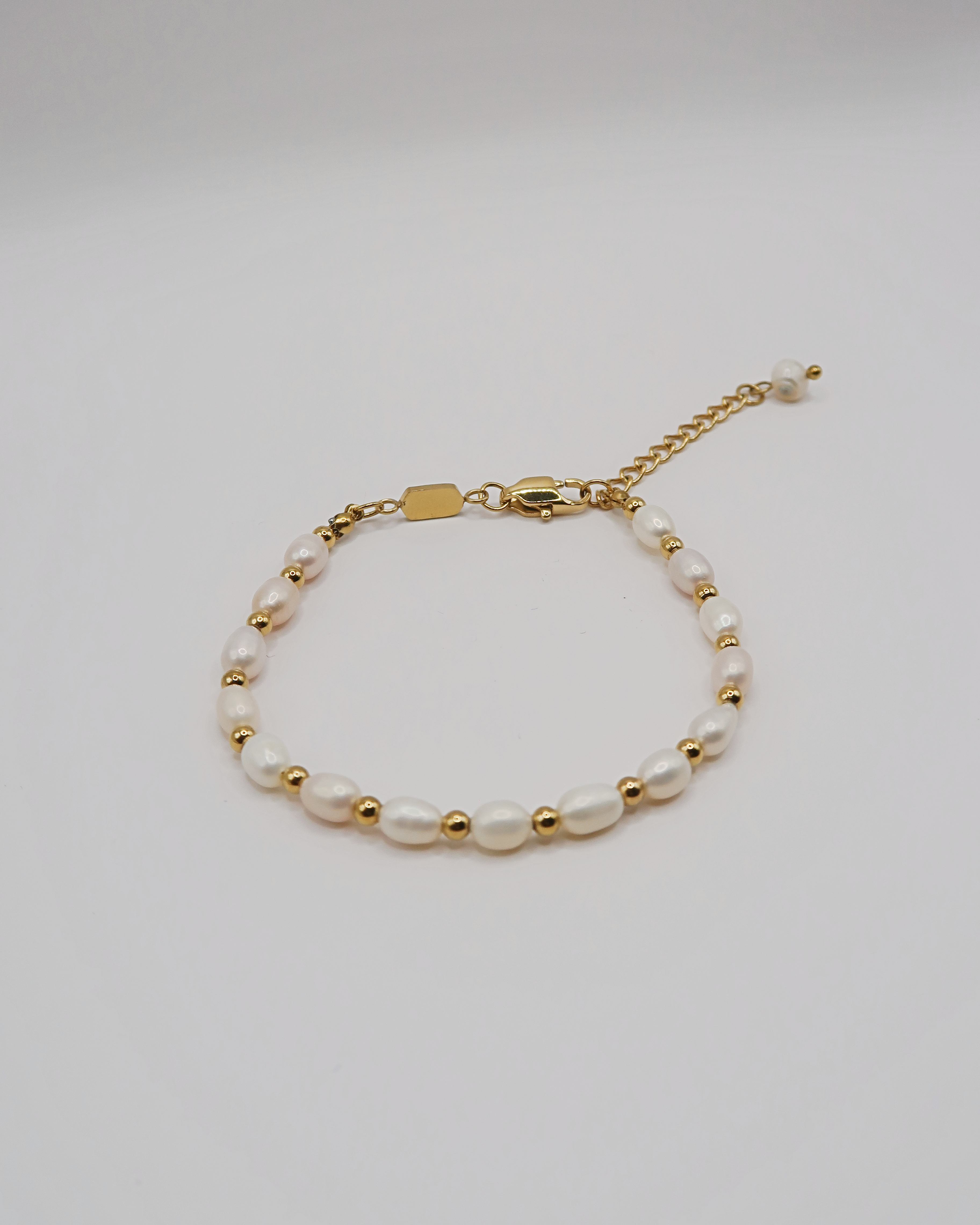 Humbleworks Mitchel Freshwater Pearl Bracelet - Gold