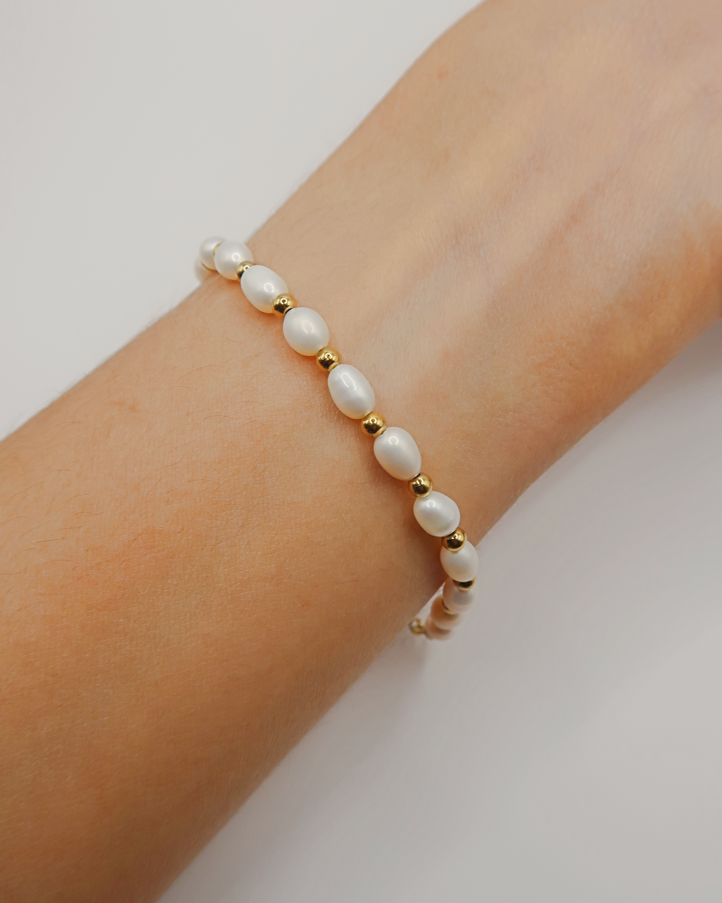 Humbleworks Mitchel Freshwater Pearl Bracelet - Gold