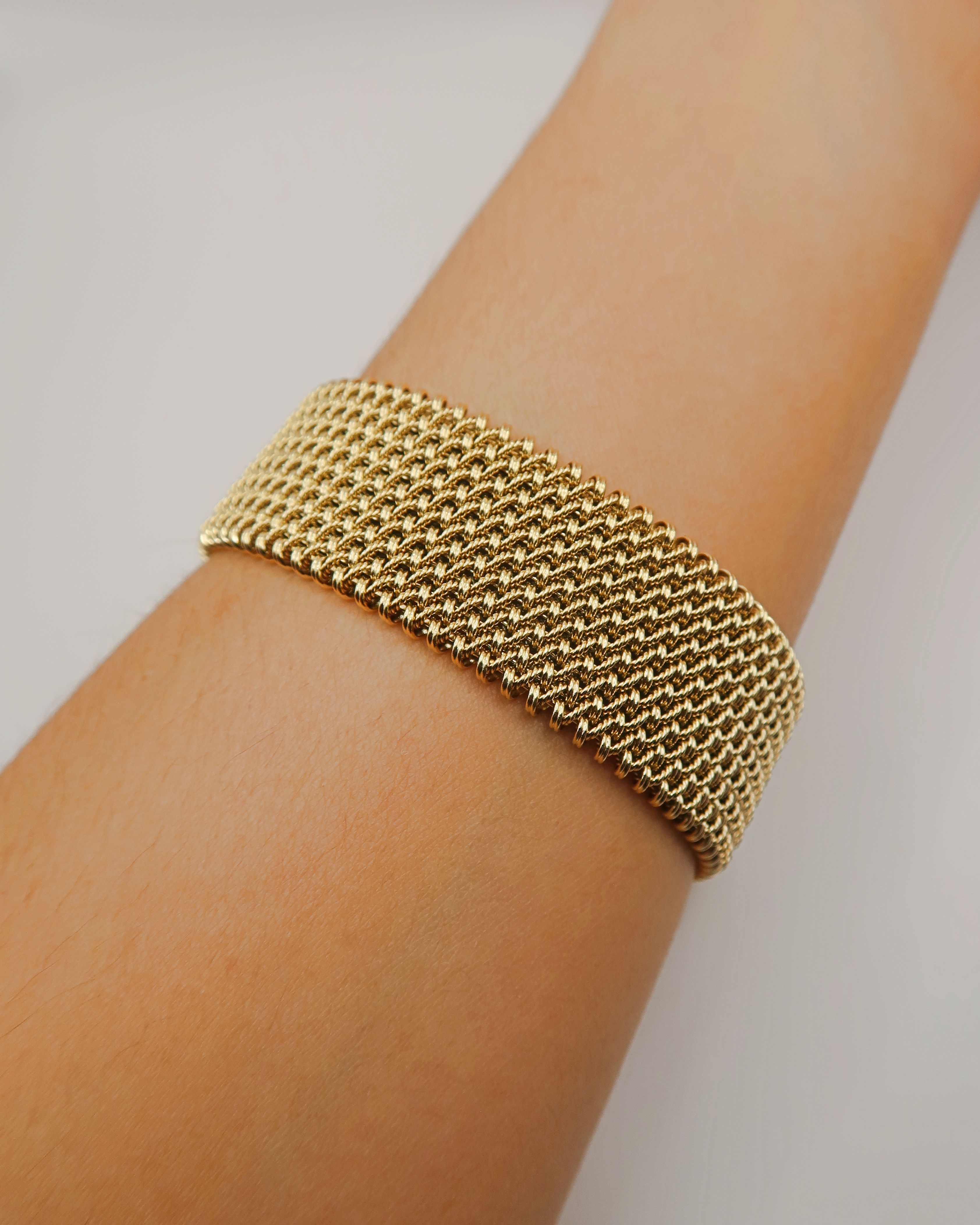 Humbleworks Streisand Open Weave Bracelet - Gold