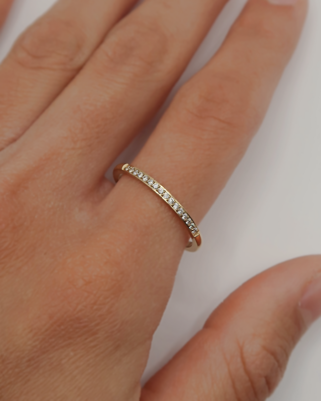 Humbleworks Tautou Thin Cubic Zirconia Ring - Gold