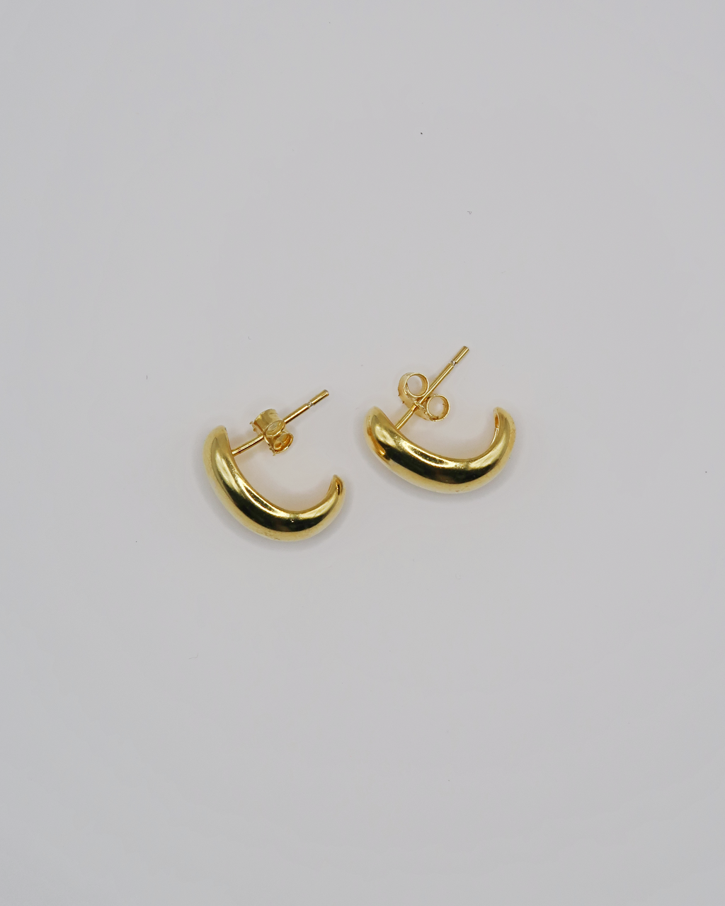 Humbleworks Theron Curved Earrings - Gold