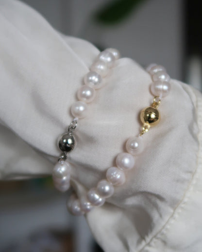 Maya Melbourne Round Pearl Bracelet Small - Gold Clasp