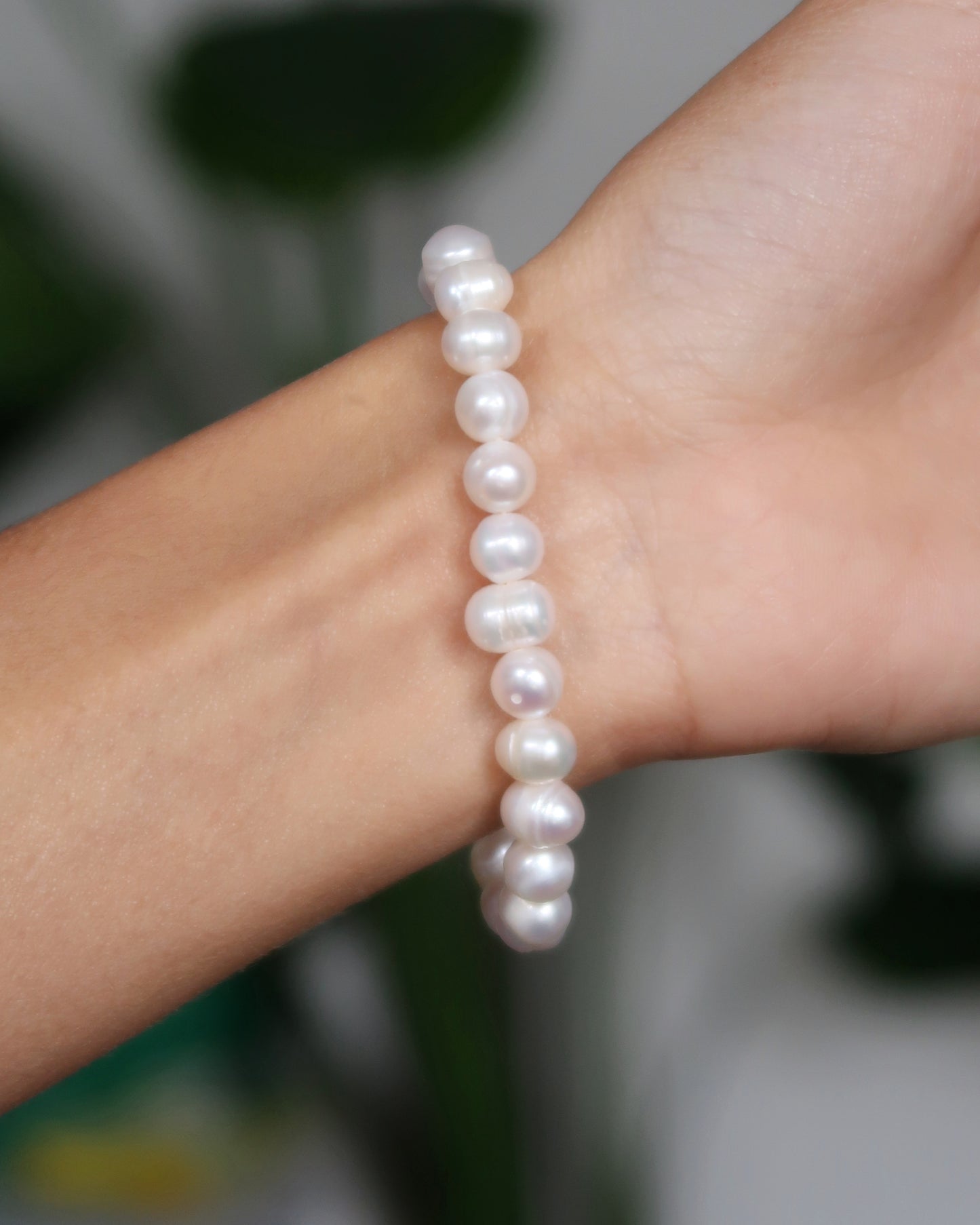 Maya Melbourne Round Pearl Bracelet Small - Gold Clasp