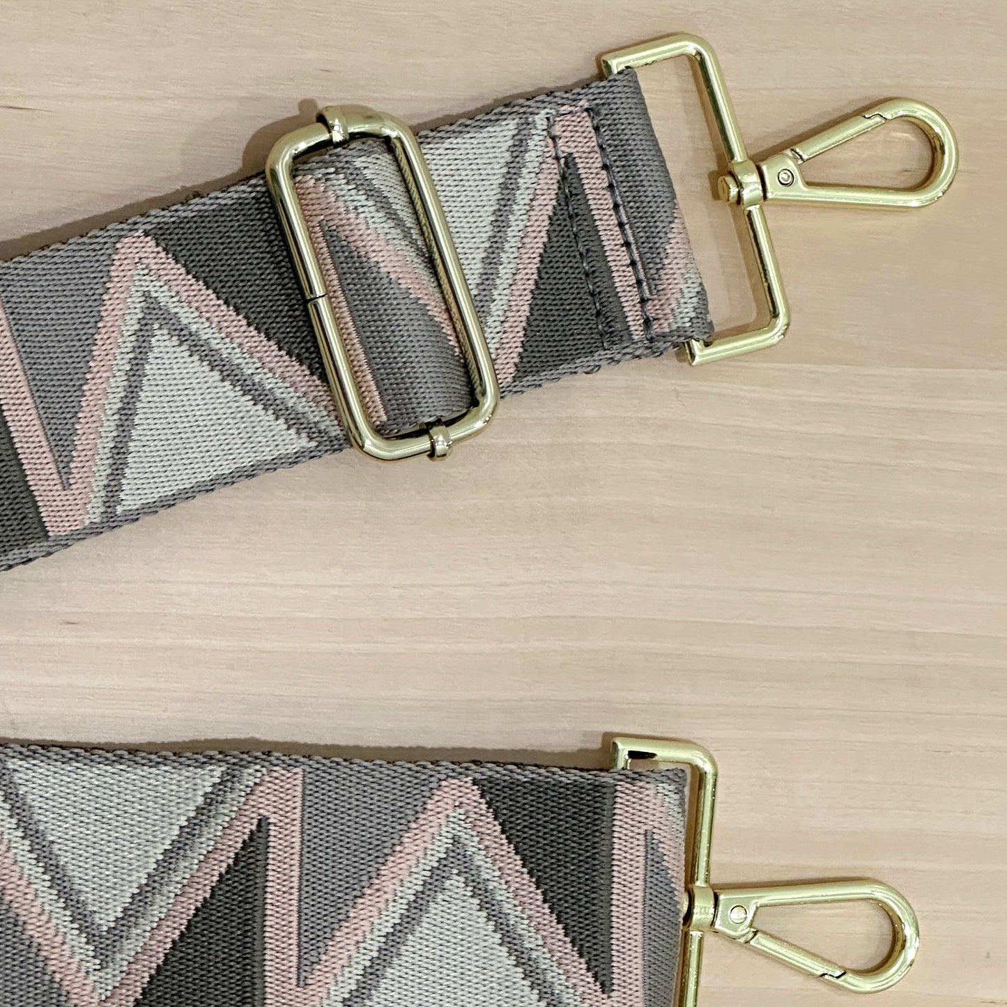 Roman Holiday Bag Strap Triangle Print - Pink/Taupe - Gold