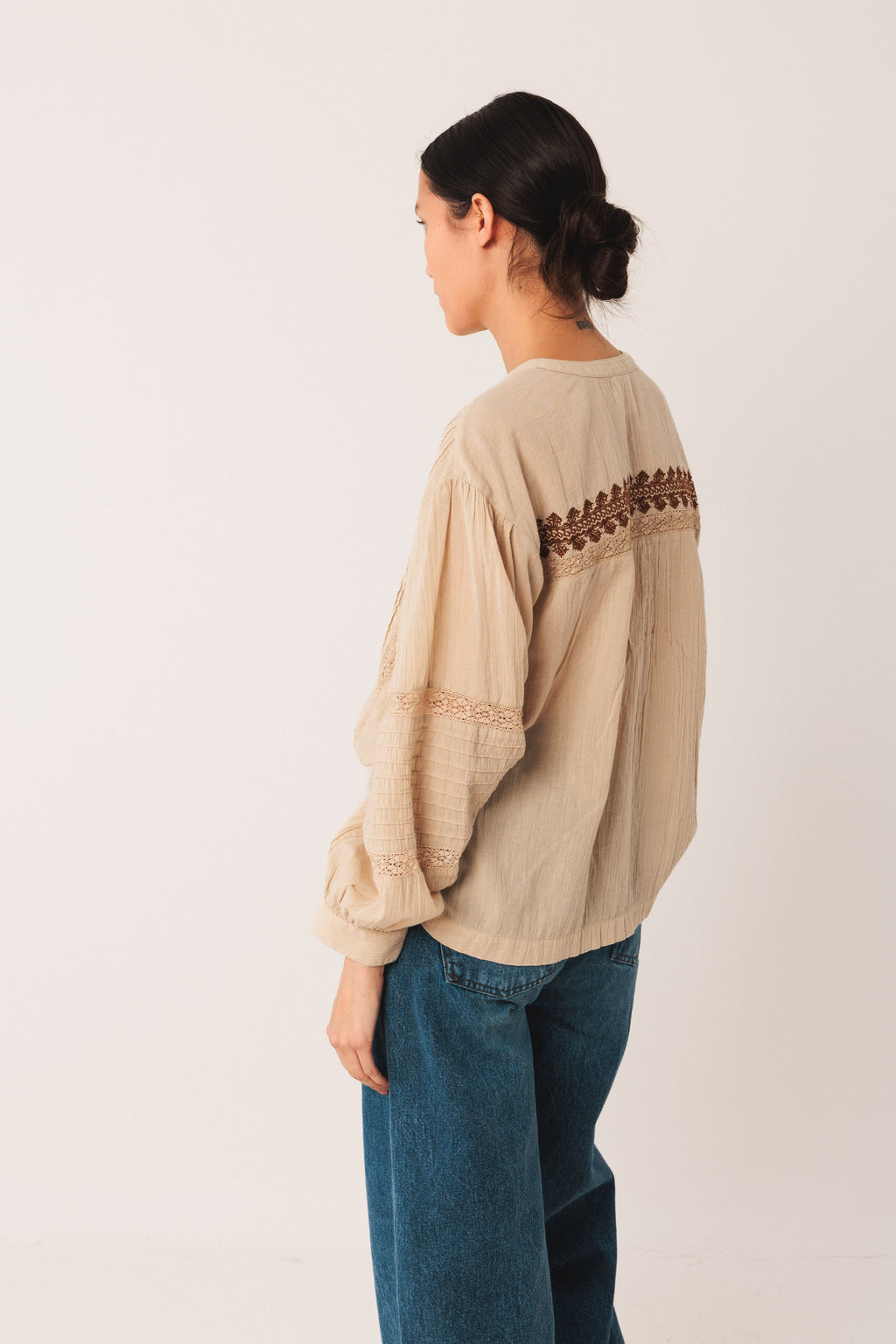 Indi & Cold Embroidered Shirt (KI220) - Piedra