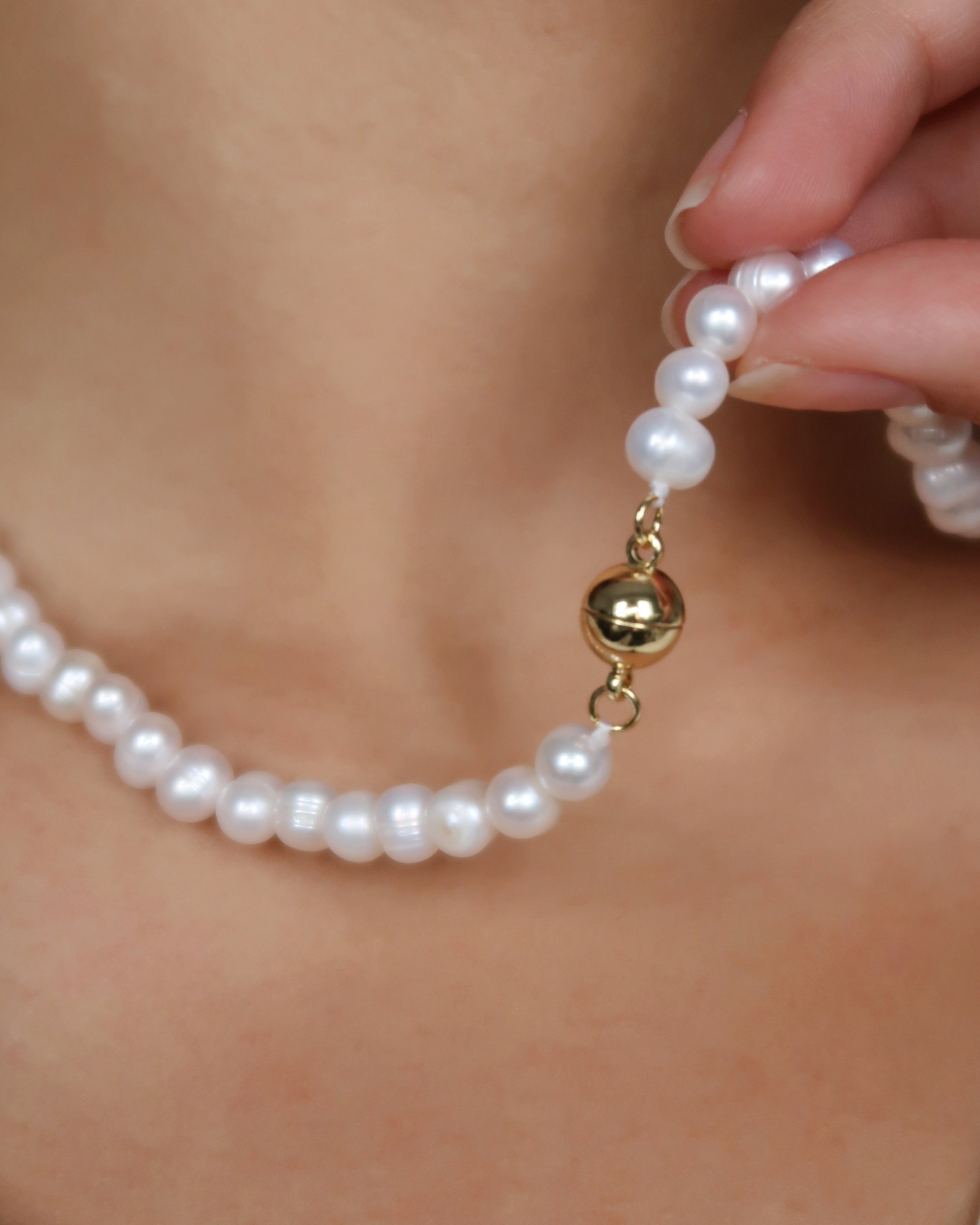 Real pearl necklace on sale with gold clasp