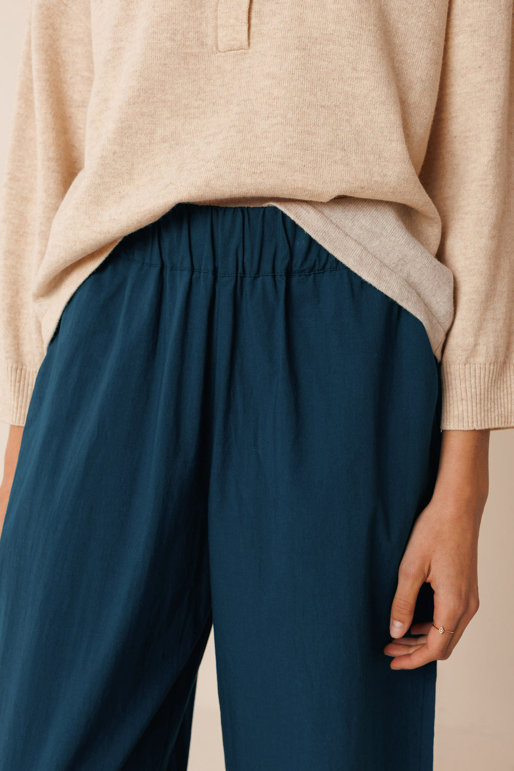 Indi & Cold Poplin Crop Pant (NJ291) - Marino