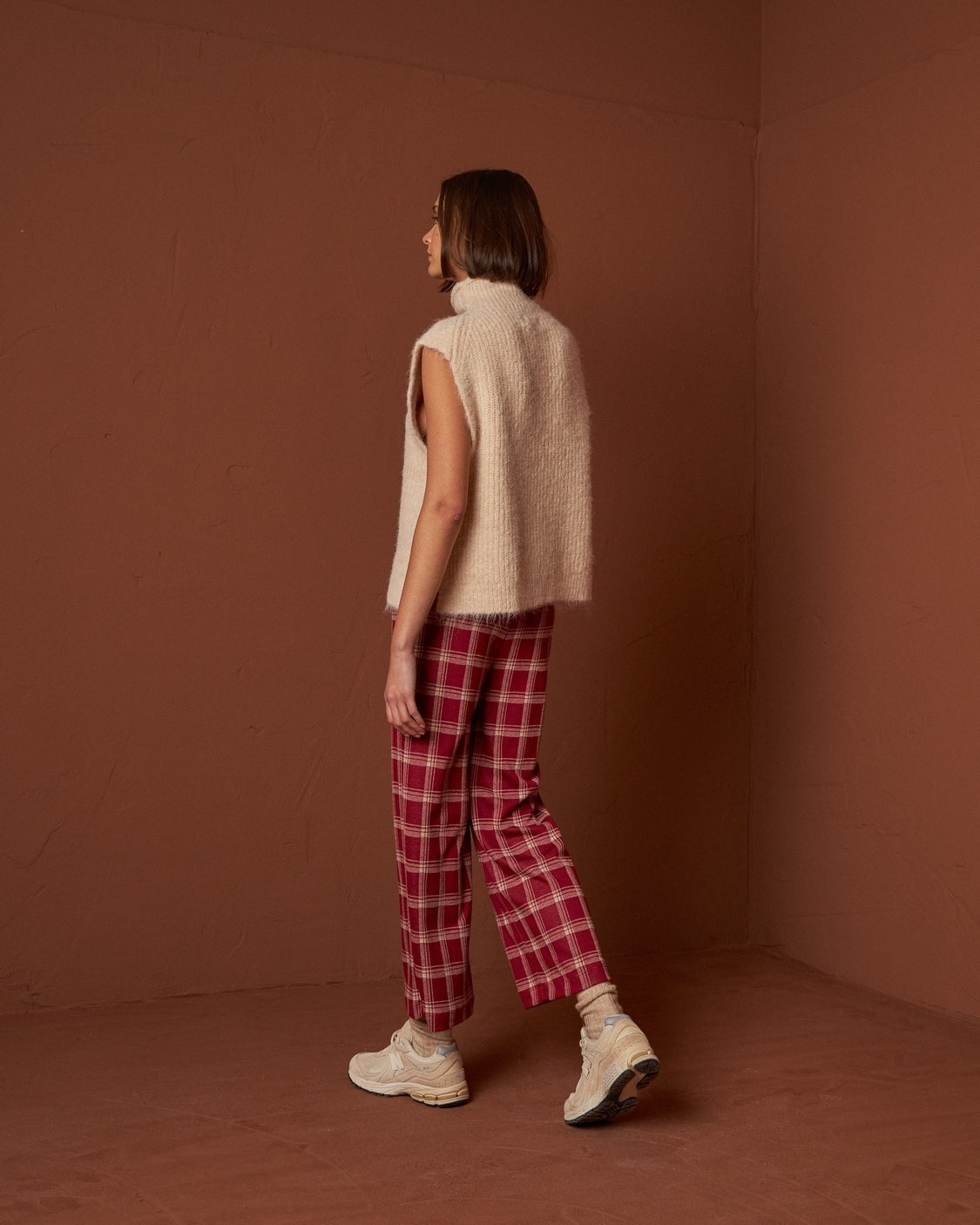 Indi & Cold Square Shaped Knitted Vest (RD872) - Crudo
