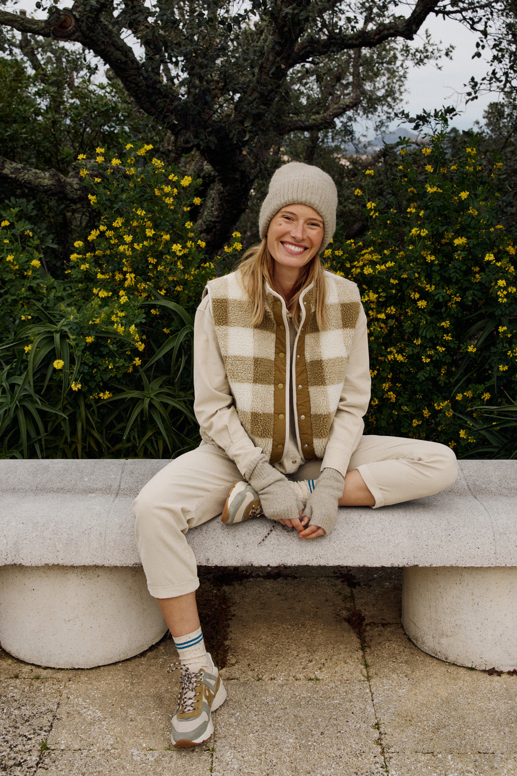 Indi & Cold Teddy Plaid Vest (ST640) - Oliva