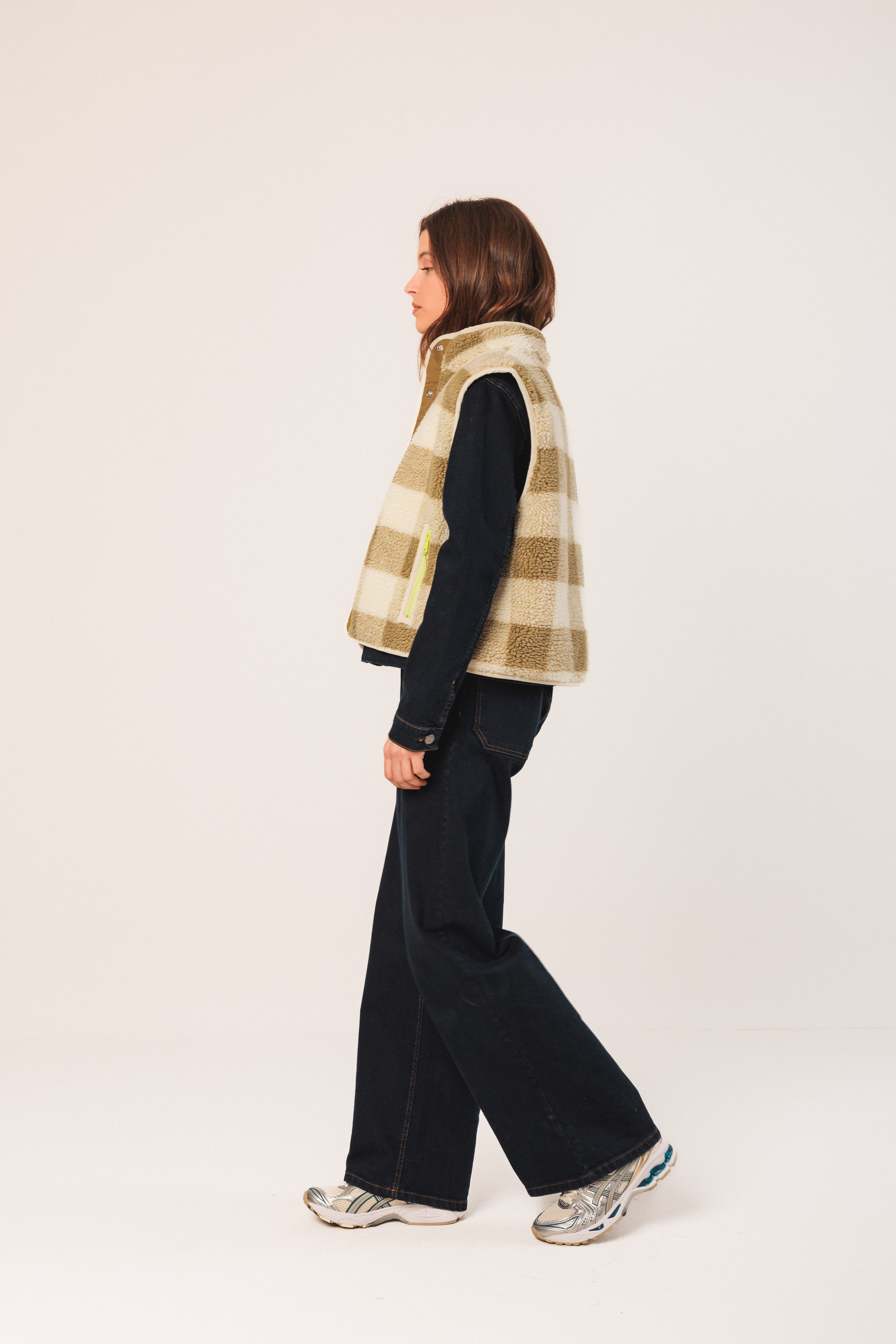 Indi & Cold Teddy Plaid Vest (ST640) - Oliva