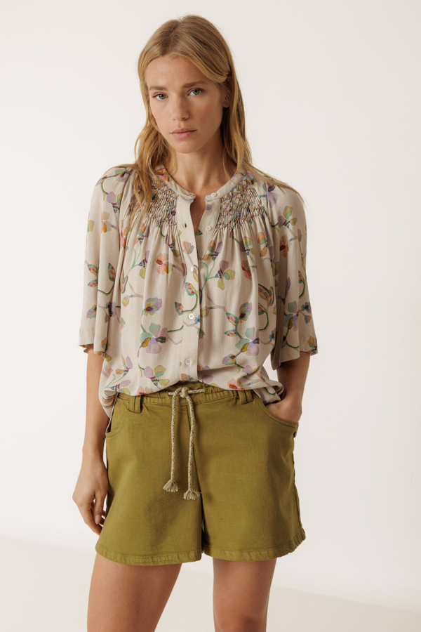 Indi & Cold S26 AD102 Smock-Detail Shirt