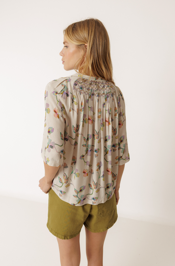 Indi & Cold S26 AD102 Smock-Detail Shirt