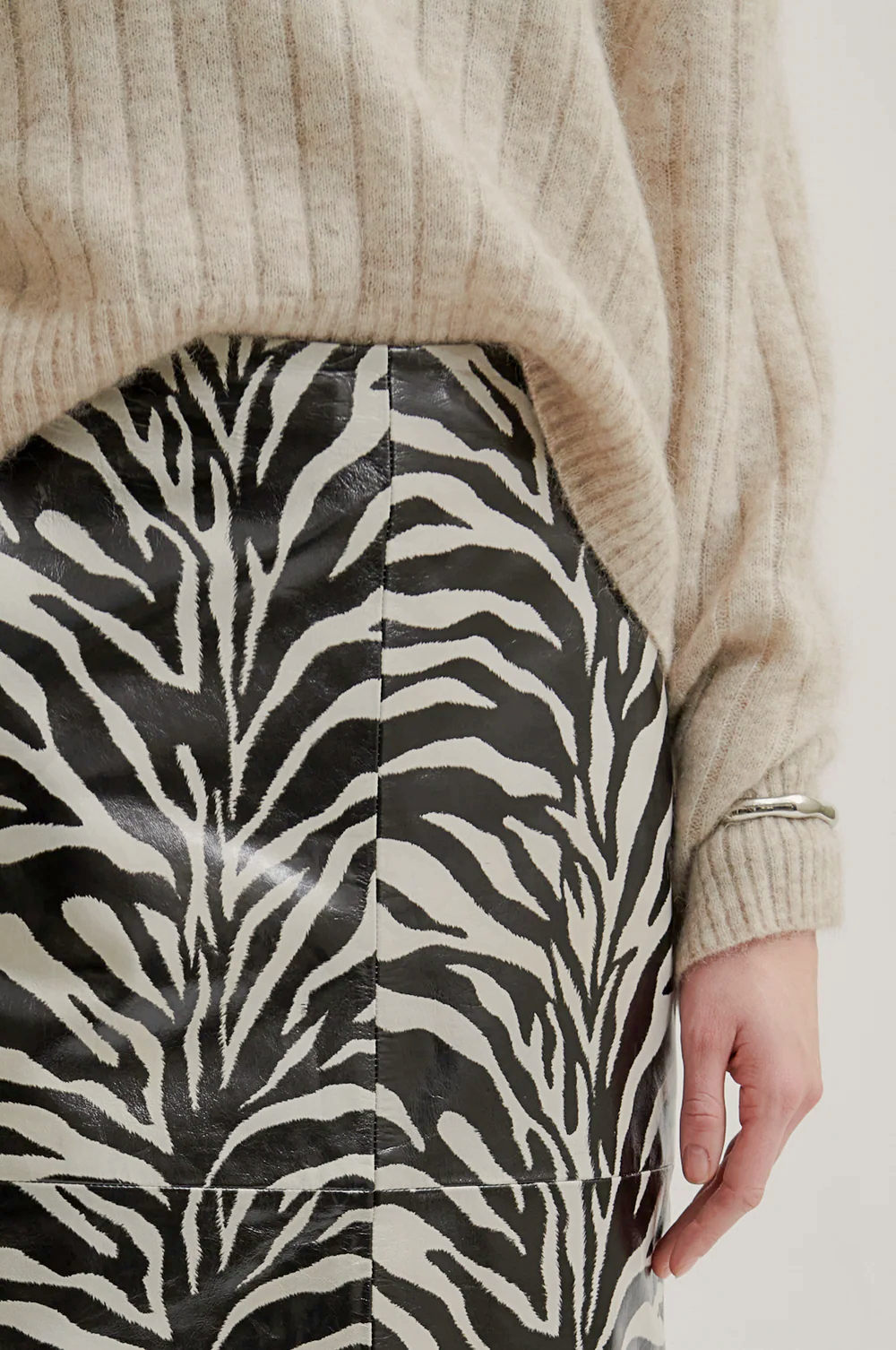 Second Female Brooky V Neck Knit - Trench Coat