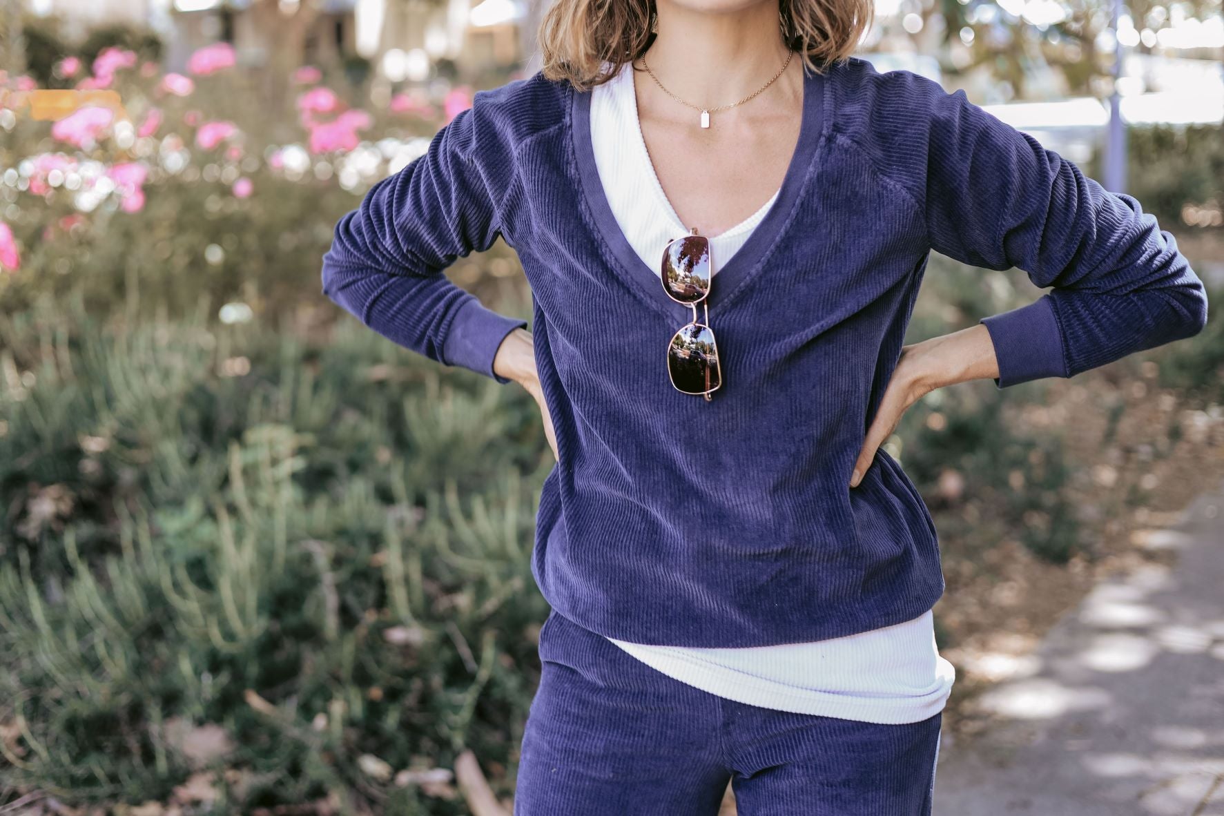 Maya Melbourne Como V Corduroy Sweater - Charcoal