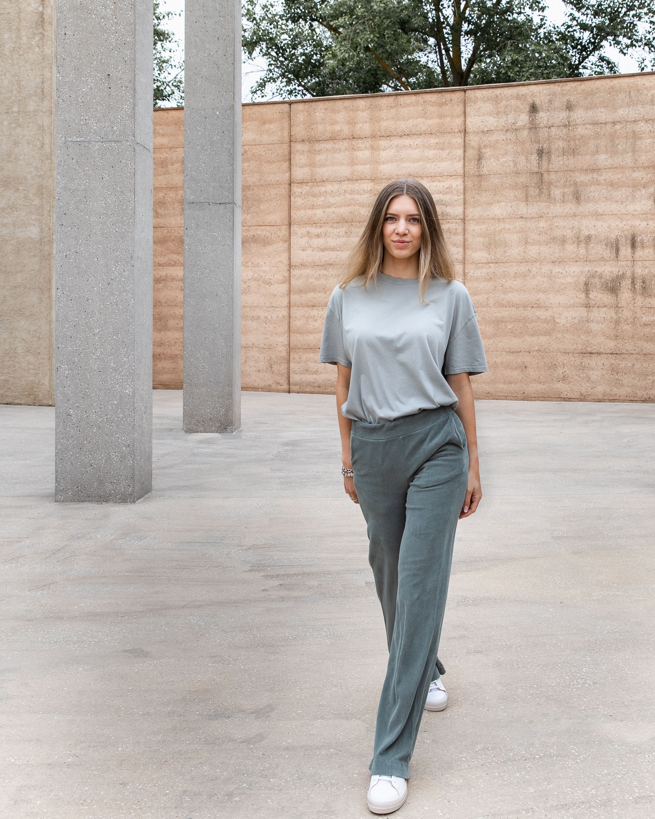 Maya Melbourne Amsterdam Tee - Khaki