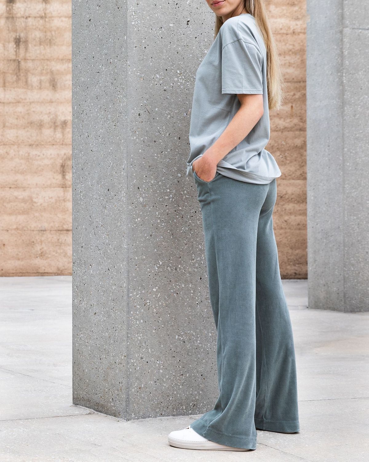 Maya Melbourne Amsterdam Tee - Khaki